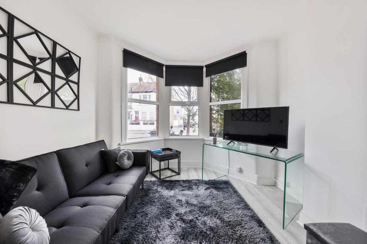Beautifully Modern 2-Bed Apartment W/Garden Λονδίνο Εξωτερικό φωτογραφία
