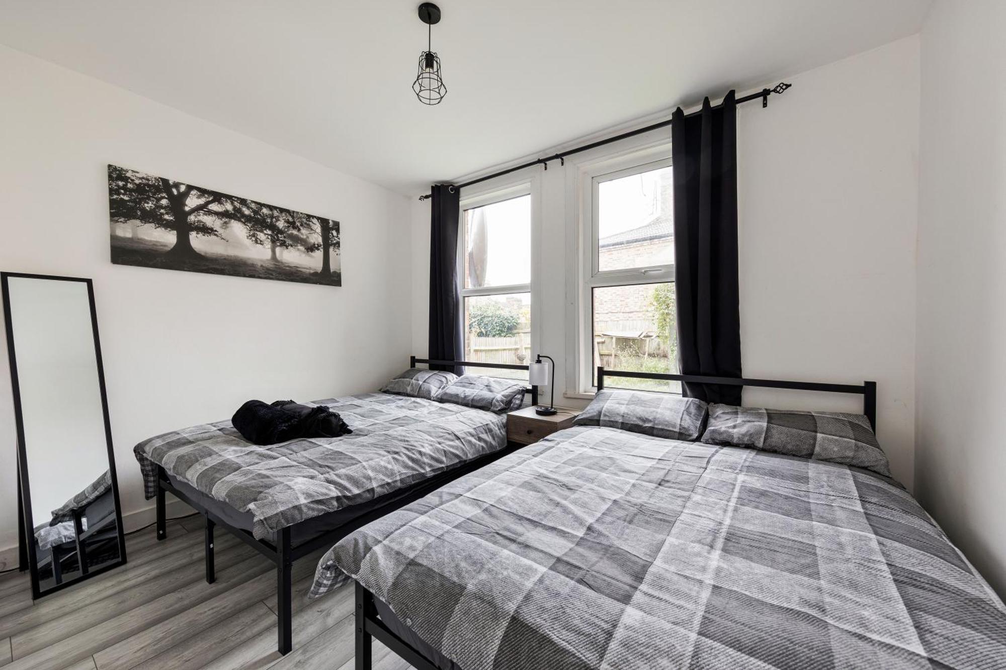 Beautifully Modern 2-Bed Apartment W/Garden Λονδίνο Εξωτερικό φωτογραφία